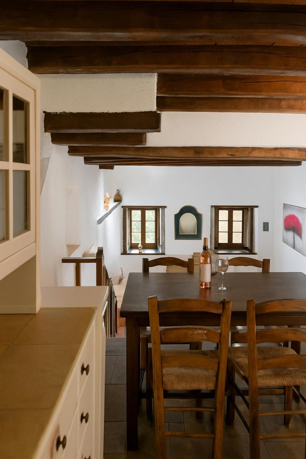 Menexes Suites Monemvasía Екстериор снимка